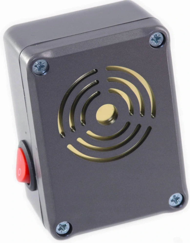 Vodotěsný odpuzovač kun a myší -dosah 1500m2 -C100T